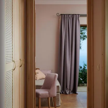 Awesome Lefkada - 2 Bedrooms - Kamothias - Great Sea Views - Fantastic Pool Terrace * Tsoukaládhes
